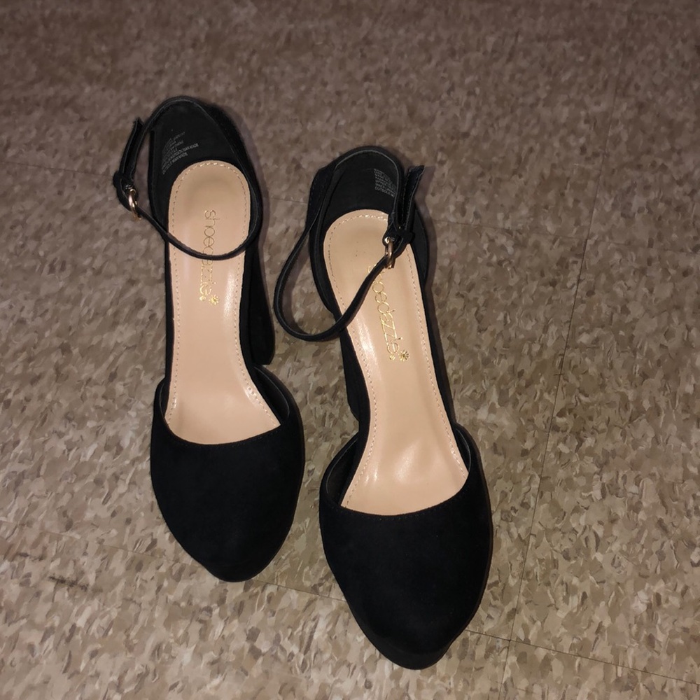 Black ankle tied heels